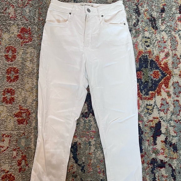 Abercrombie White Skinny Jeans - Picture 2 of 4